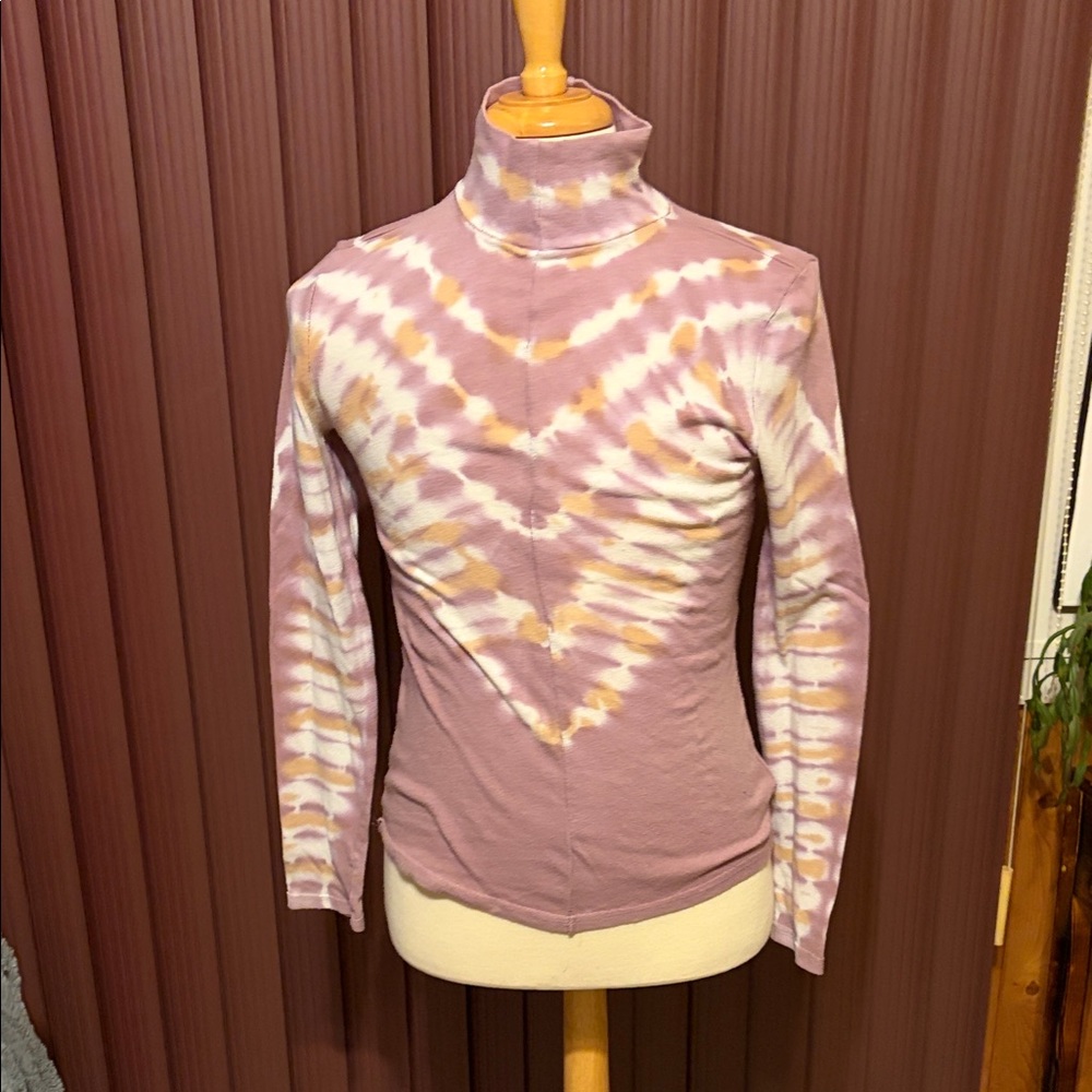 We The Free Pink and White Tie-Dye Long Sleeve Top